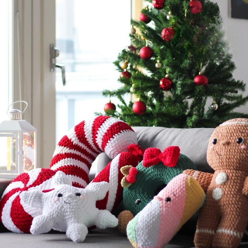 Christmas Peppermint Pillow Crochet Pattern