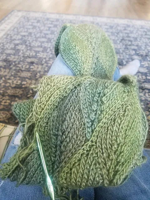 Leafy  Scarf Crochet Pattern