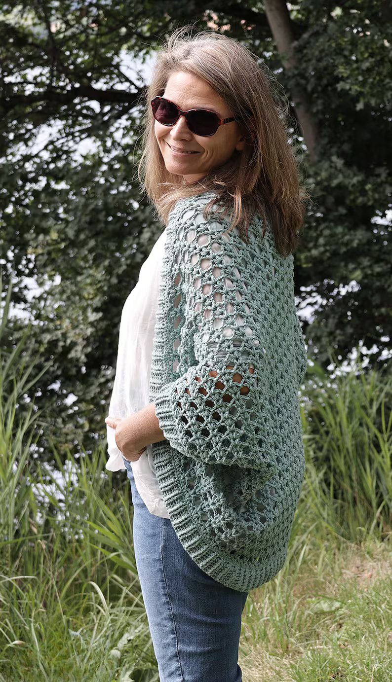 Openwork Shrug Crochet Pattern