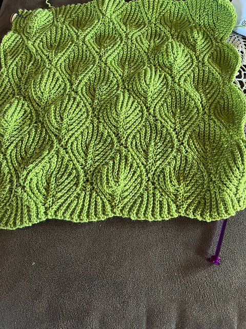 Pullover Leafy Crochet Pattern
