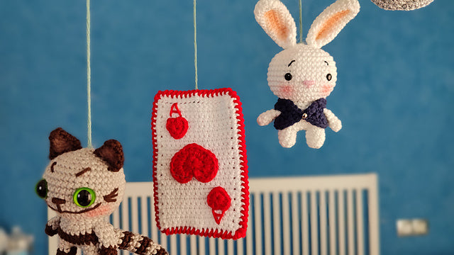 Mobile Alice in Wonderland Crochet Pattern