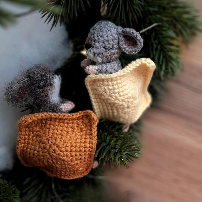 Sleepy Mouse Clock Crochet Pattern