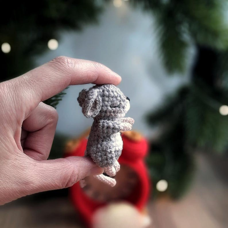Sleepy Mouse Clock Crochet Pattern