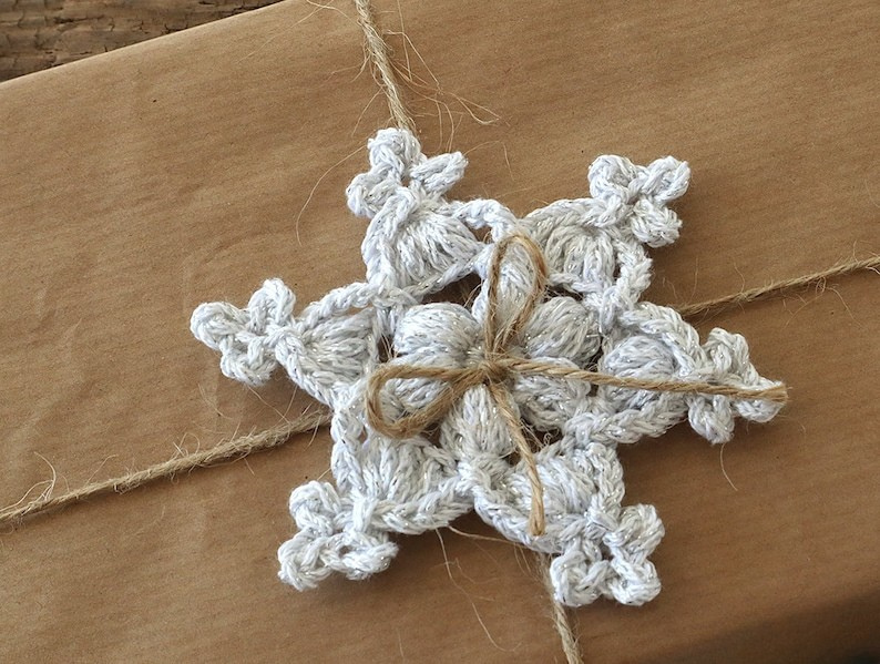 Star Snowflake Crochet Pattern