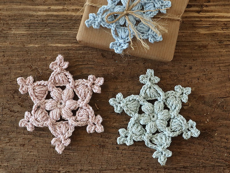 Star Snowflake Crochet Pattern