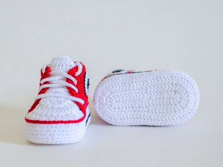 Baby Sneaker Booties Crochet Pattern
