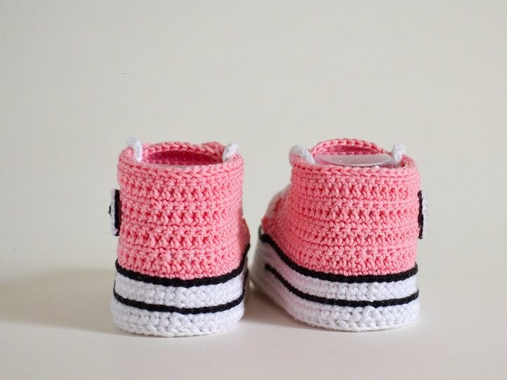 Baby Sneaker Booties Crochet Pattern