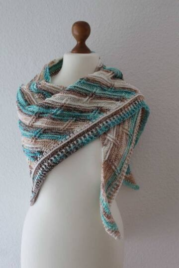 Wide Shawl Crochet Pattern