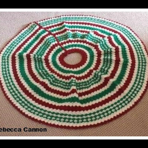 Christmas Tree Skirt Crochet Pattern