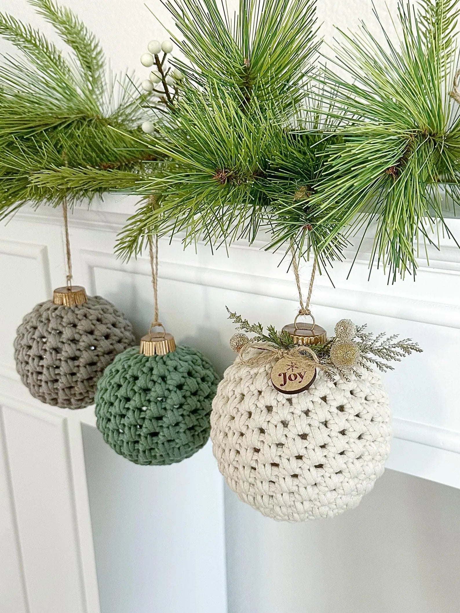 Christmas Balls Ornaments Crochet Pattern
