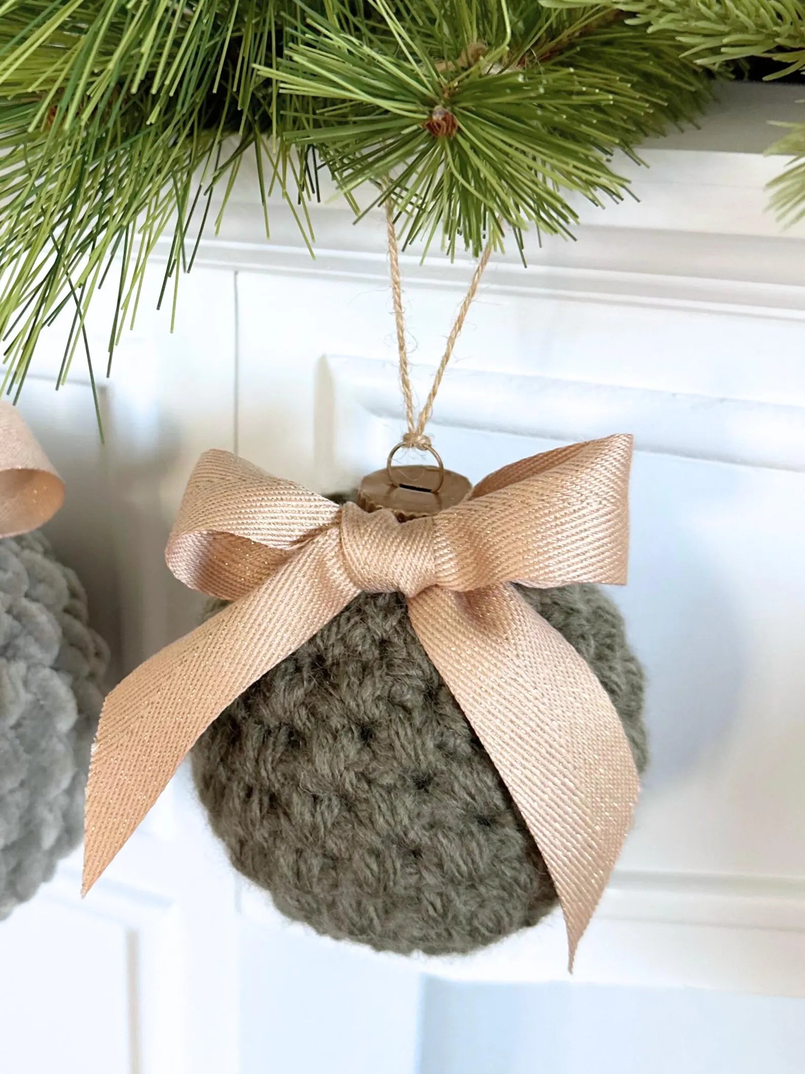 Christmas Balls Ornaments Crochet Pattern