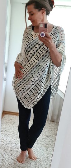 Mixed Stitch Poncho Crochet Pattern