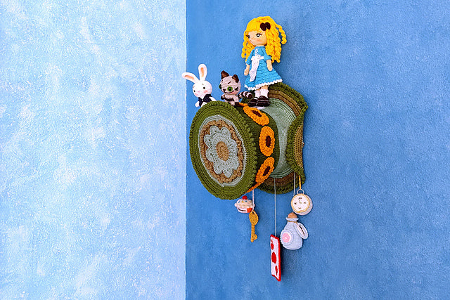 Mobile Alice in Wonderland Crochet Pattern