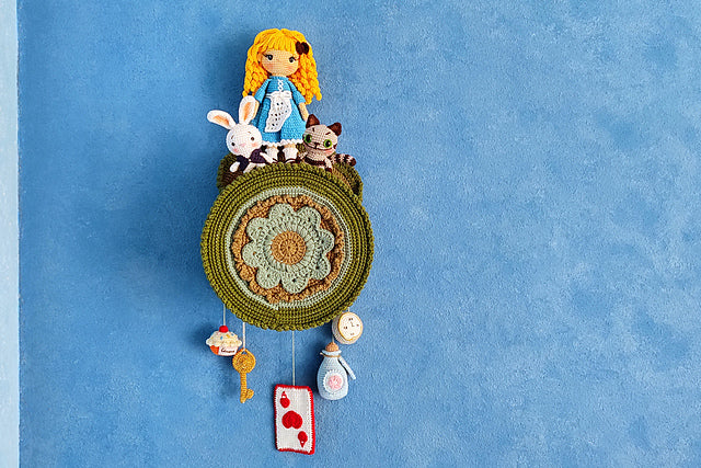 Mobile Alice in Wonderland Crochet Pattern