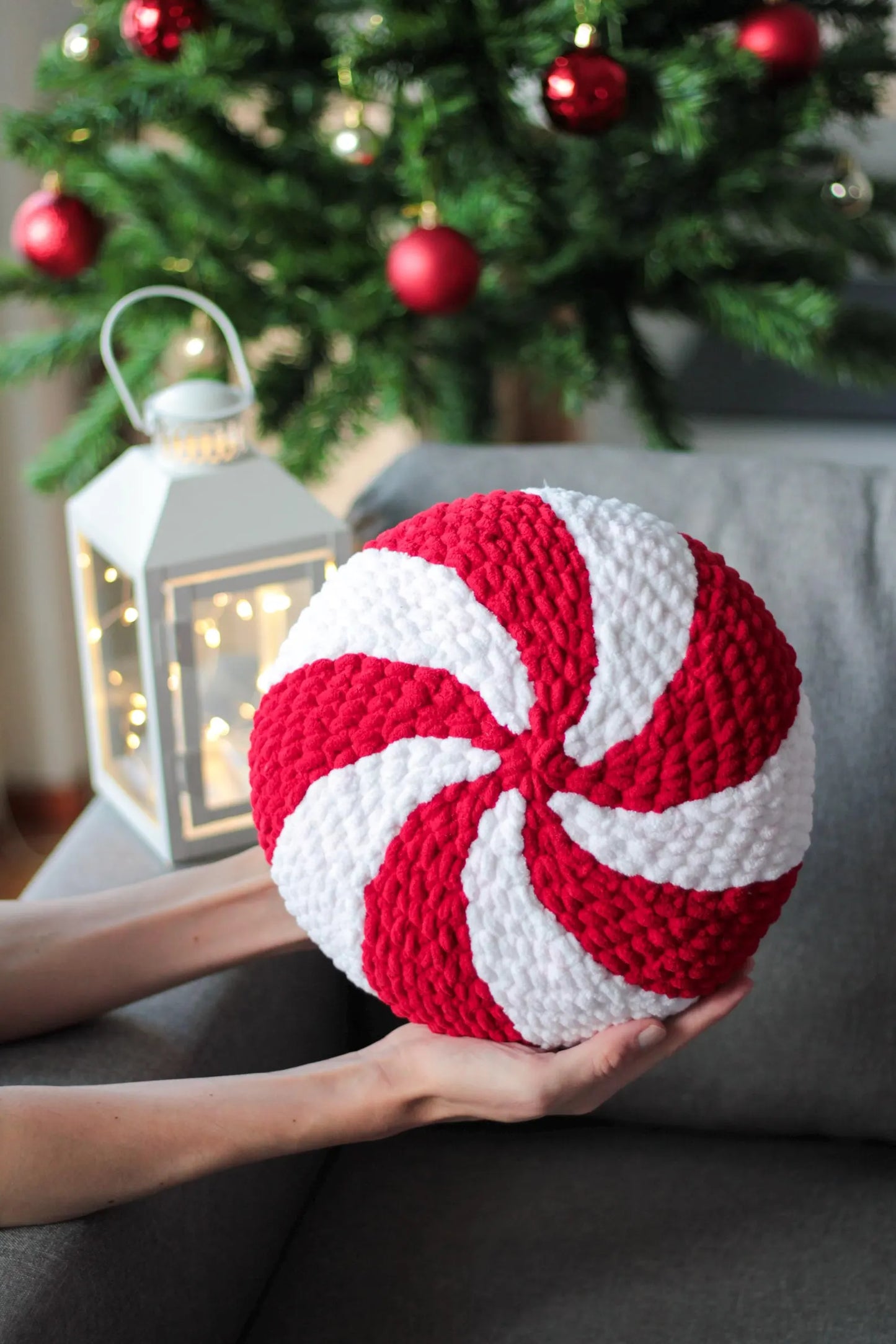 Christmas Peppermint Pillow Crochet Pattern