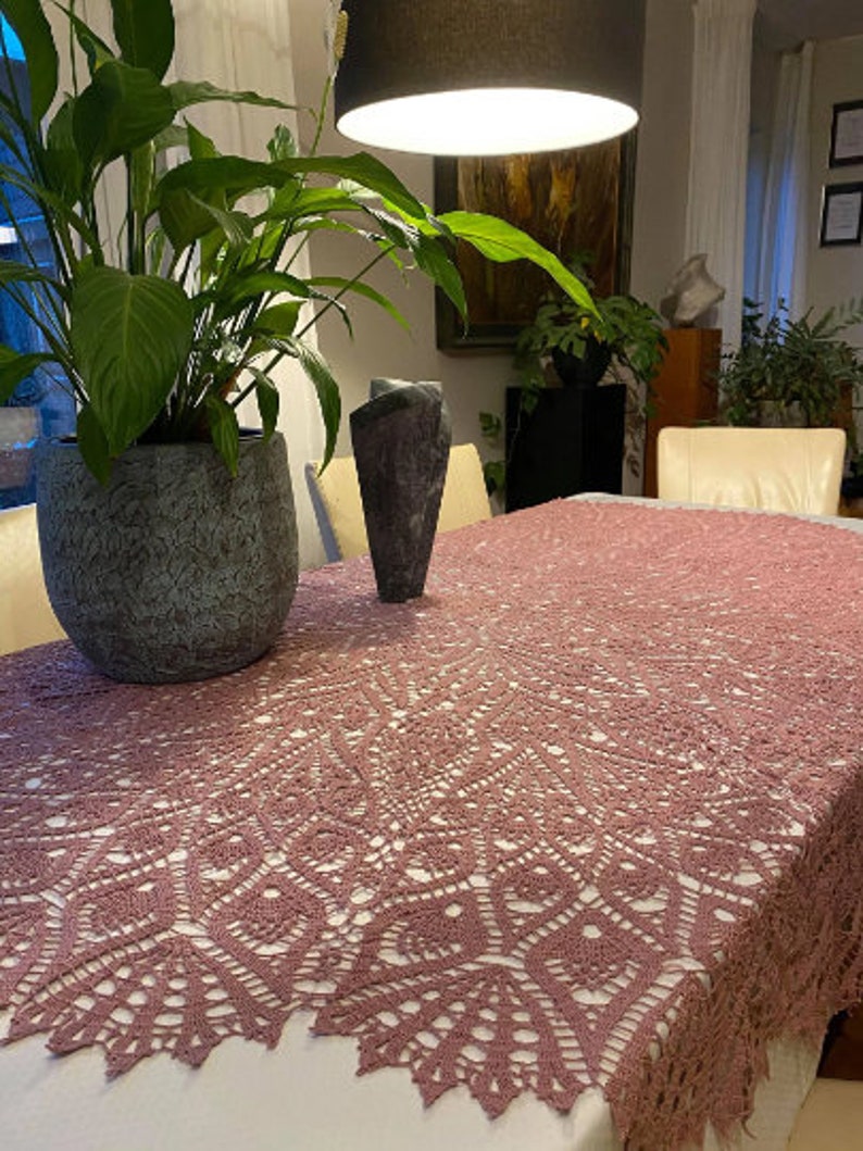 Heirloom Lace Tablecloth Crochet Pattern