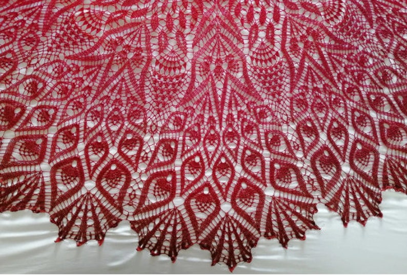 Heirloom Lace Tablecloth Crochet Pattern