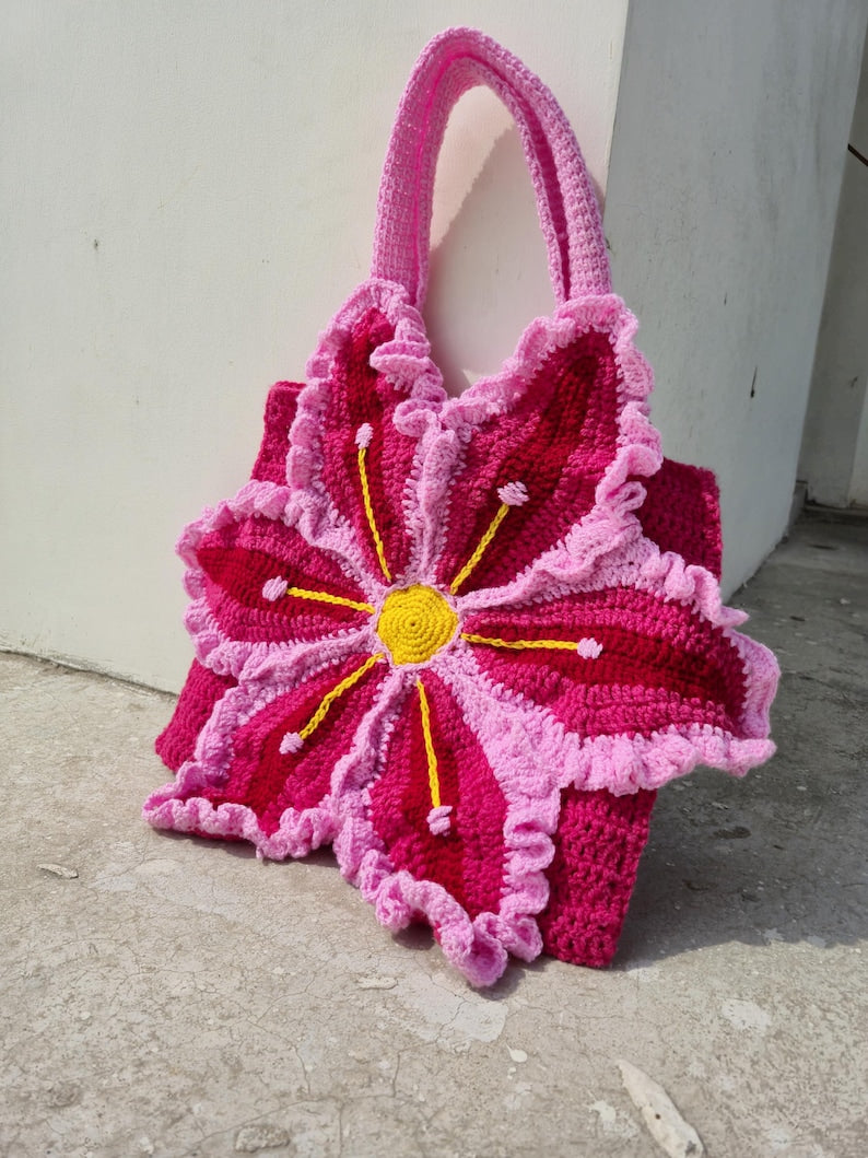 Lily Flower Handbag Crochet Pattern