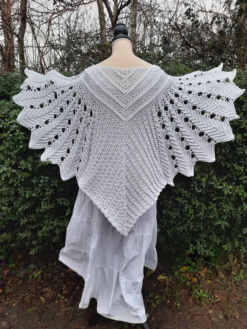 Veilwyn Shawl Crochet Pattern
